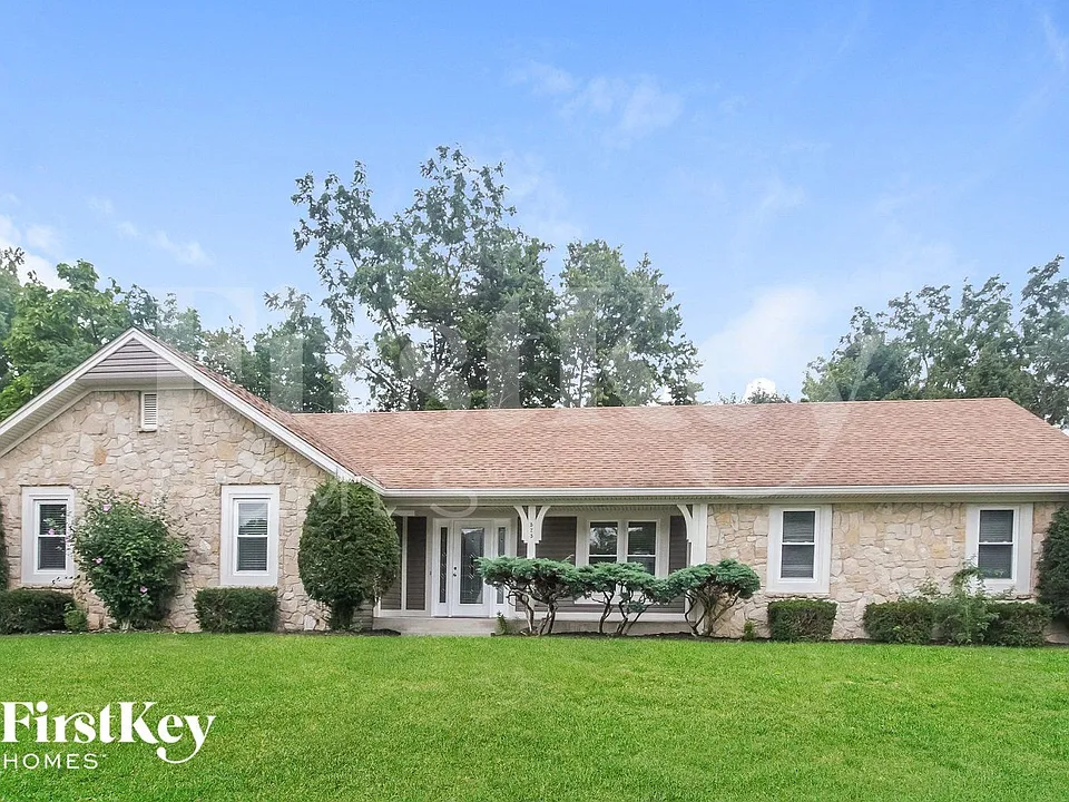 525 Thornberry Dr