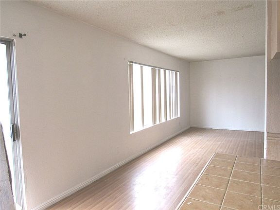 5th image of 1041 252nd St Unit 9