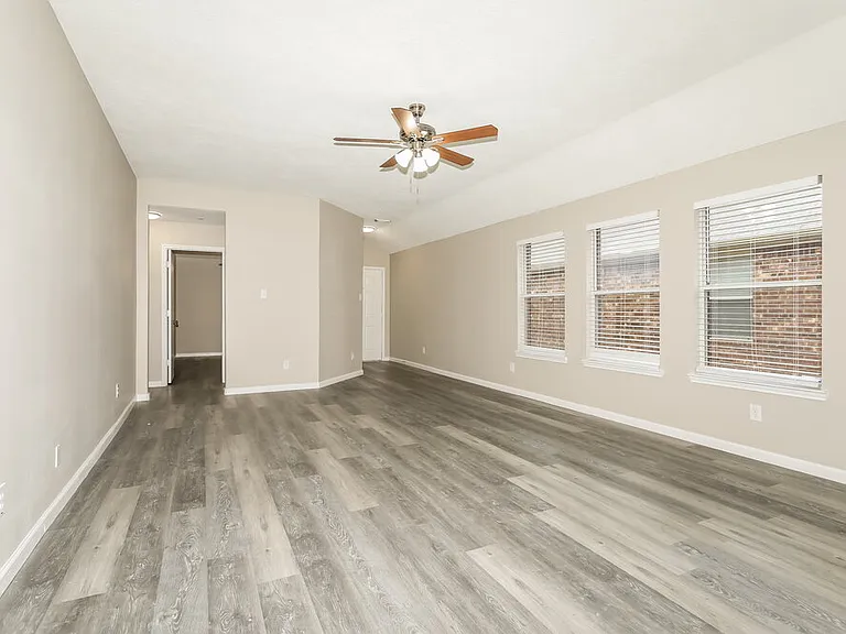 12254 Lavon Dr — Photo 4