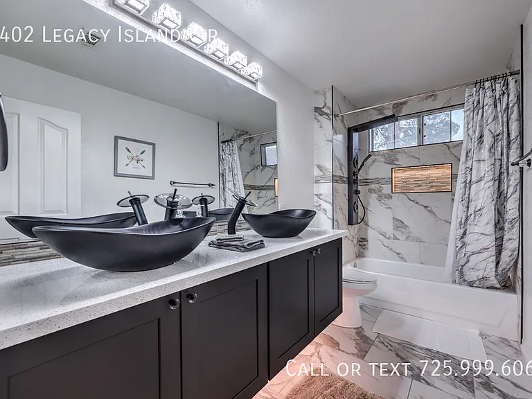 2402 Legacy Island Cir — Photo 23