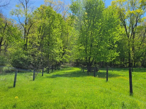 11437 Pleasant Valley Rd, Smithsburg, MD 21783