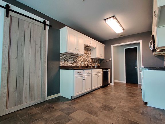 5th image of 3509 Solano Ct