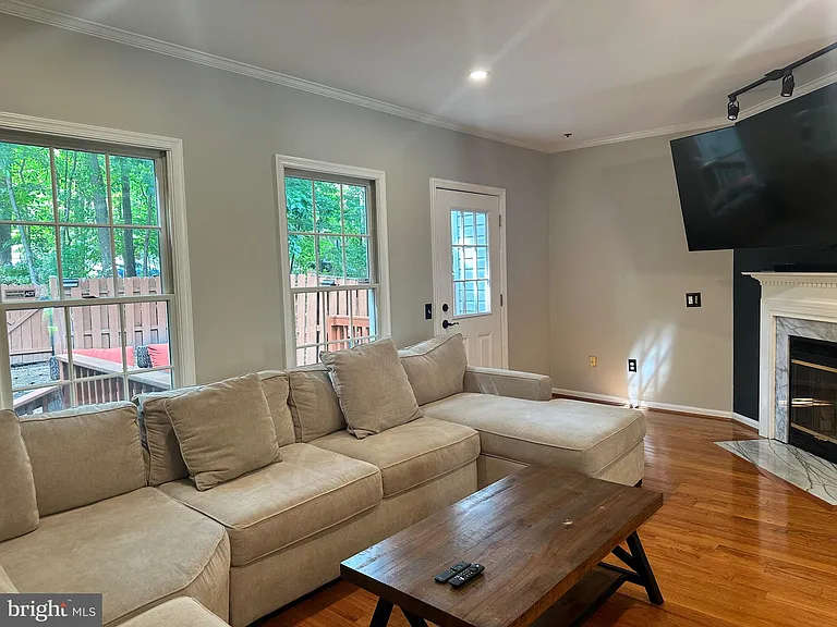 7535 Elioak Ter — Photo 11