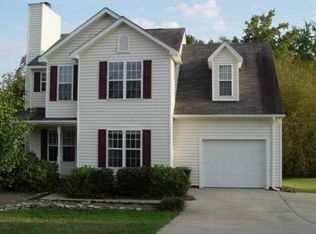 629 Hyannis Dr, Holly Springs, NC 27540