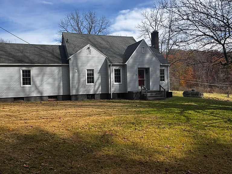 78 Nichols Rd — Photo 1