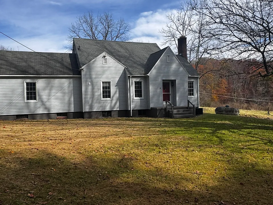 78 Nichols Rd