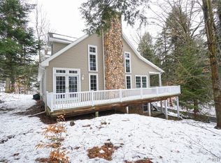 8030 Burr Rd, West Falls, NY 14170