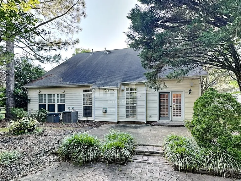 8207 Abbottsgate Ln — Photo 23
