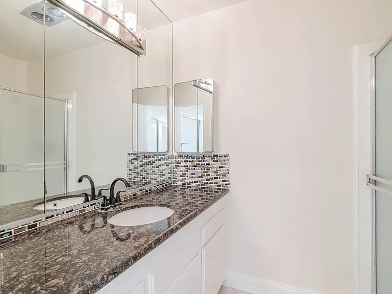 14141 Dickens St #211 — Photo 12