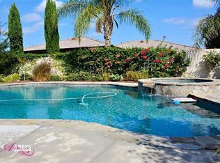11206 Hartland St, Bakersfield, CA