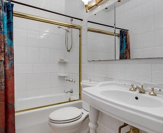 4th image of 350 Albany St APT 4A