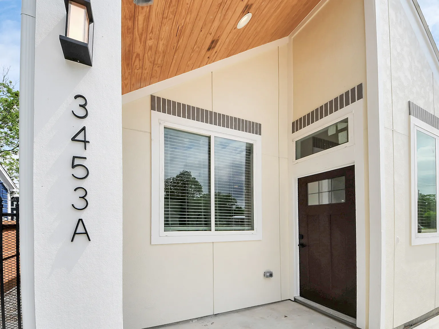 3453 Mainer St — Photo 3