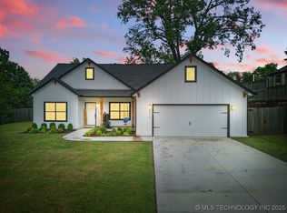 9713 S 70th East Ave, Tulsa, OK 74133