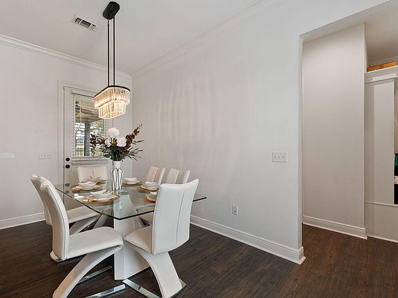 4th image of 7 Alicia Dr