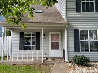 2201 Blueberry Ln, Springdale, AR 72762