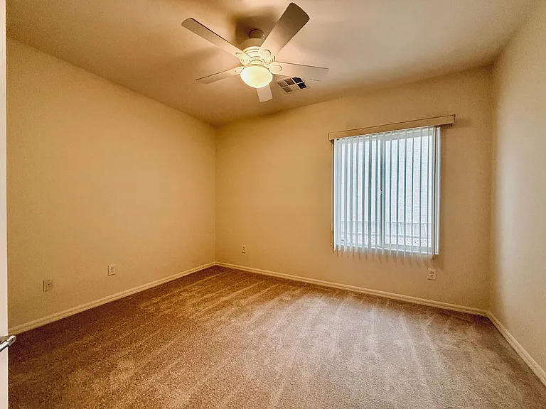 2119 Gunnison Pl — Photo 30