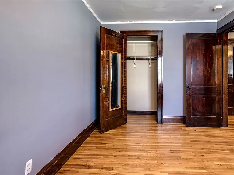 1091 Goodrich Ave — Photo 24