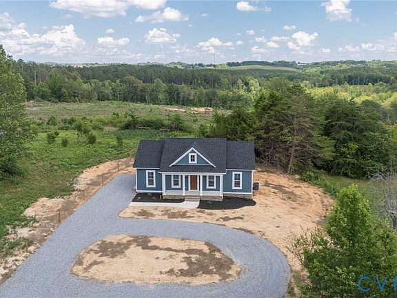 4th image of 8714 Hat Creek Rd