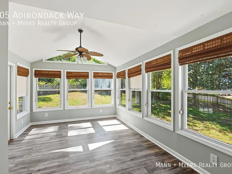 305 Adirondack Way — Photo 13