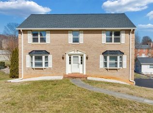 4935 Huntridge Rd, Roanoke, VA 24012