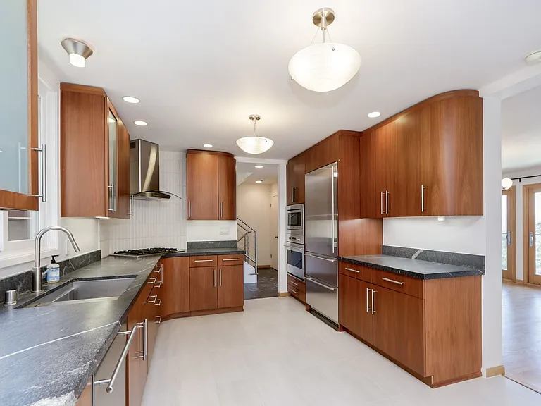 404 Gold Mine Dr — Photo 15