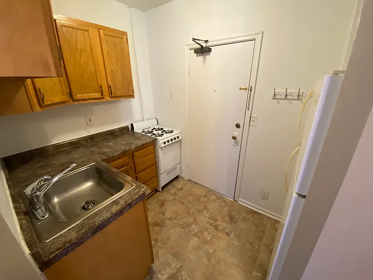 Blaisdell Avenue Apartments — Photo 6