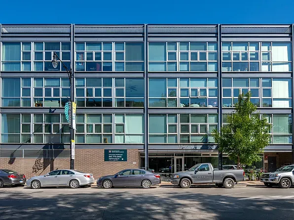 823 W Montrose Ave #1 — Photo 8