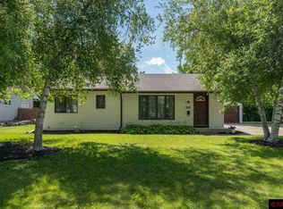 848 Home Pl, Faribault, MN 55021