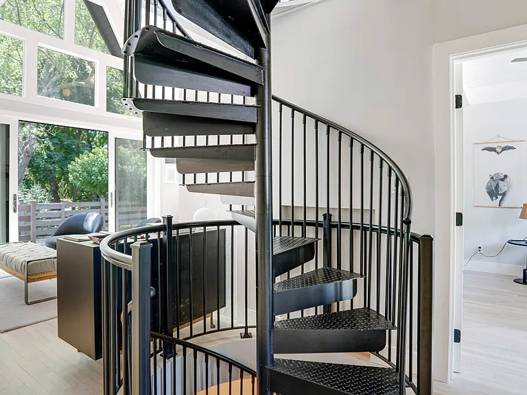 7 Marc St — Photo 24