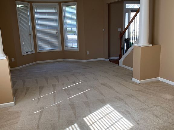 Dining room & sitting room area.