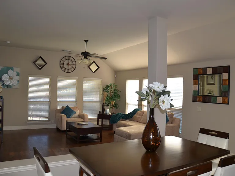 1207 Star Grass Dr — Photo 14