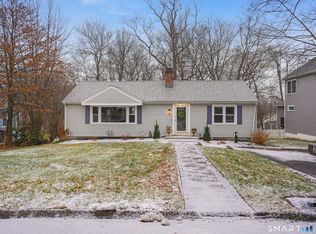 36 Craig Ln, Trumbull, CT 06611