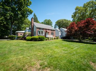 91 Birchwood Rd, Stamford, CT 06907