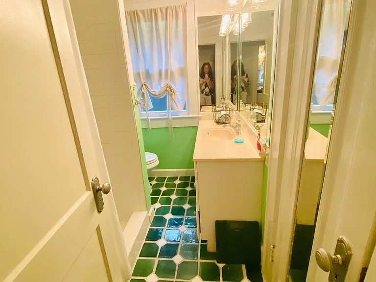 457 Highland Ave — Photo 8
