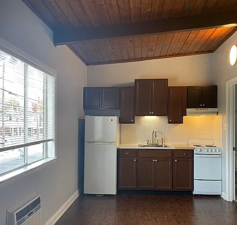 400 S Ashland Ave #11 — Photo 4