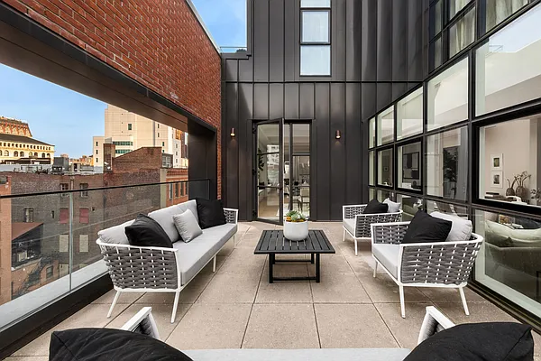 APARTMENT VOL.0〜12 セット 781 5th Avenue #1501 in Lenox Hill, Manhattan | StreetEasy