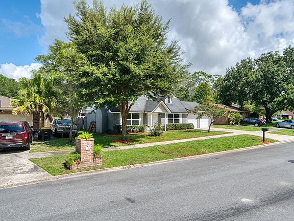 2nd image of 4967 Lofty Pines Cir W
