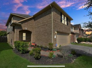 11823 Red Hummingbird Dr, Houston, TX 77047