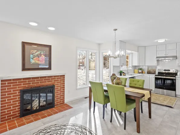 5547 Regis Trl NE, Fridley, MN 55432