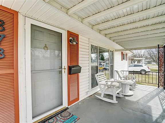 4th image of 378 Wendell Ln