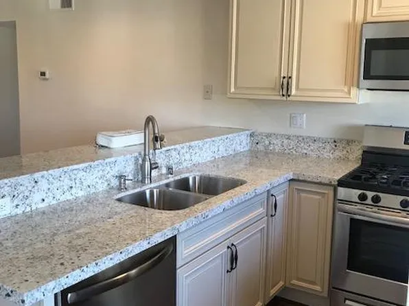 18530 Hatteras St, Tarzana, CA
