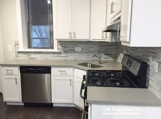 2150 W Fletcher St #1B, Chicago, IL 60618