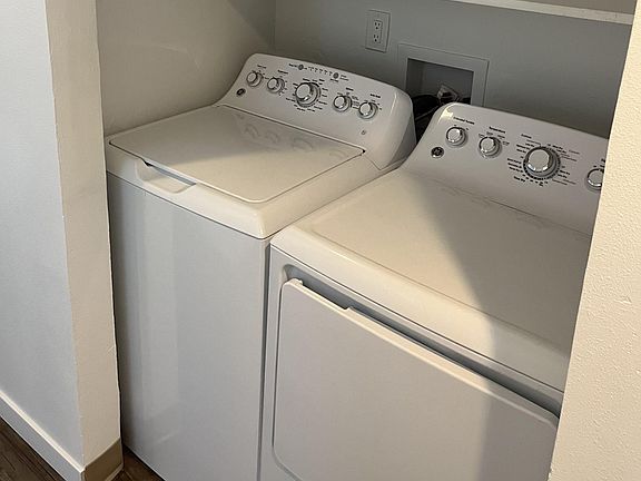 5th image of 4400 NE Sunset Blvd #J4