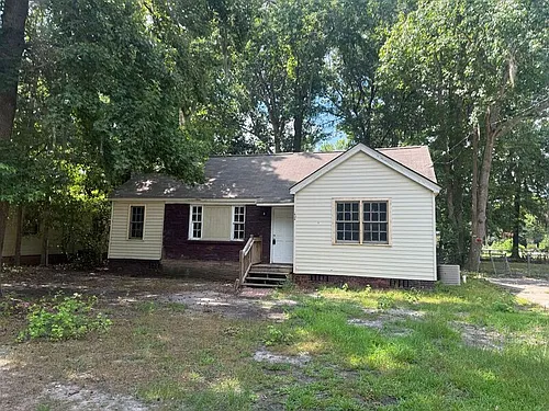 424 Loring Dr Photo 1