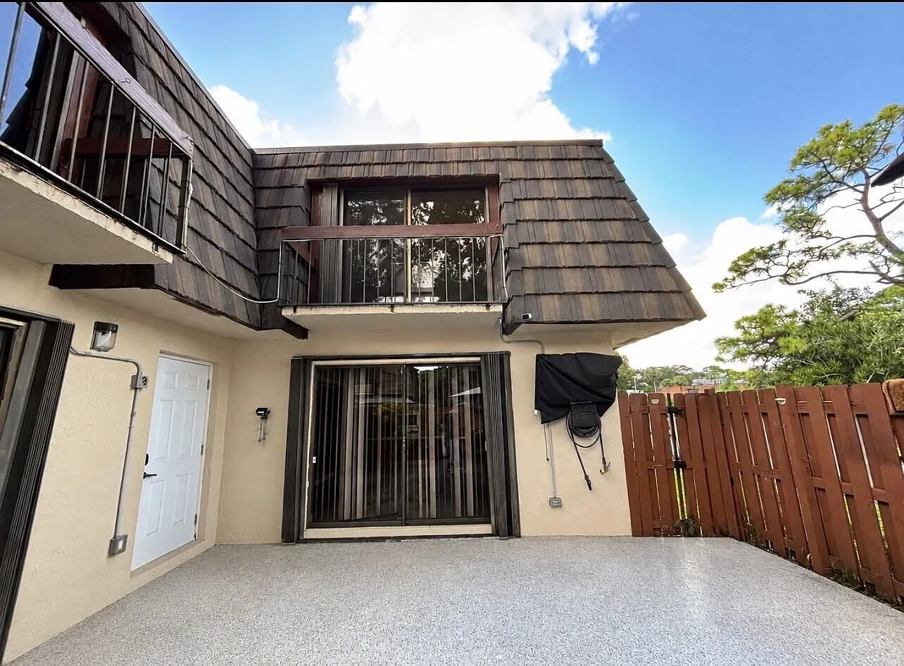 2 bed, 2.5 bath, 1468 sqft, $2,500 — Photo 2
