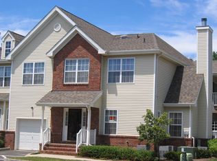 307 Moonlight Dr, Piscataway, NJ 08854