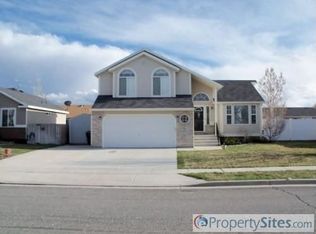 6071 Castle Ln, West Valley City, UT 84120