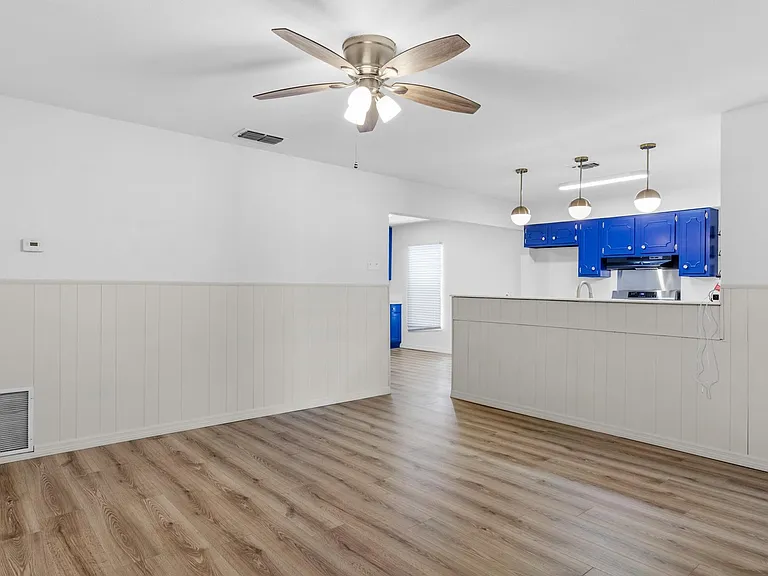 420 Alicia Ave — Photo 9