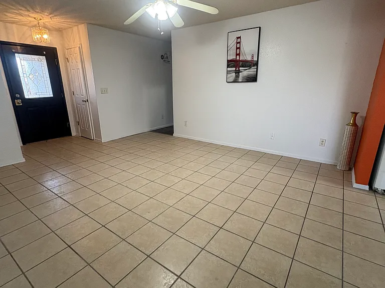 14724 Calhoun Dr — Photo 4