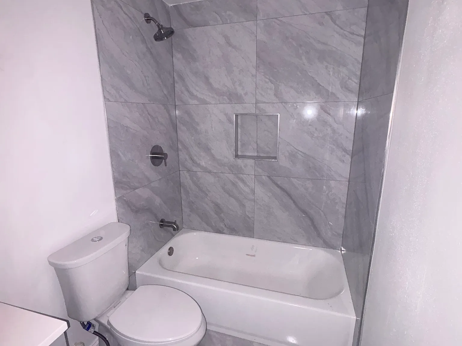 3 bed, 1000 sqft, $1,900 — Photo 4